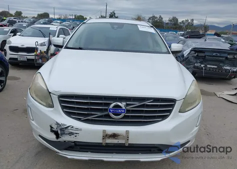 2015 Volvo Xc60 T6 from USA, damaged, VIN YV4902RK5F2631053